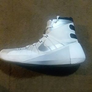 Nike hyper dunk 2015